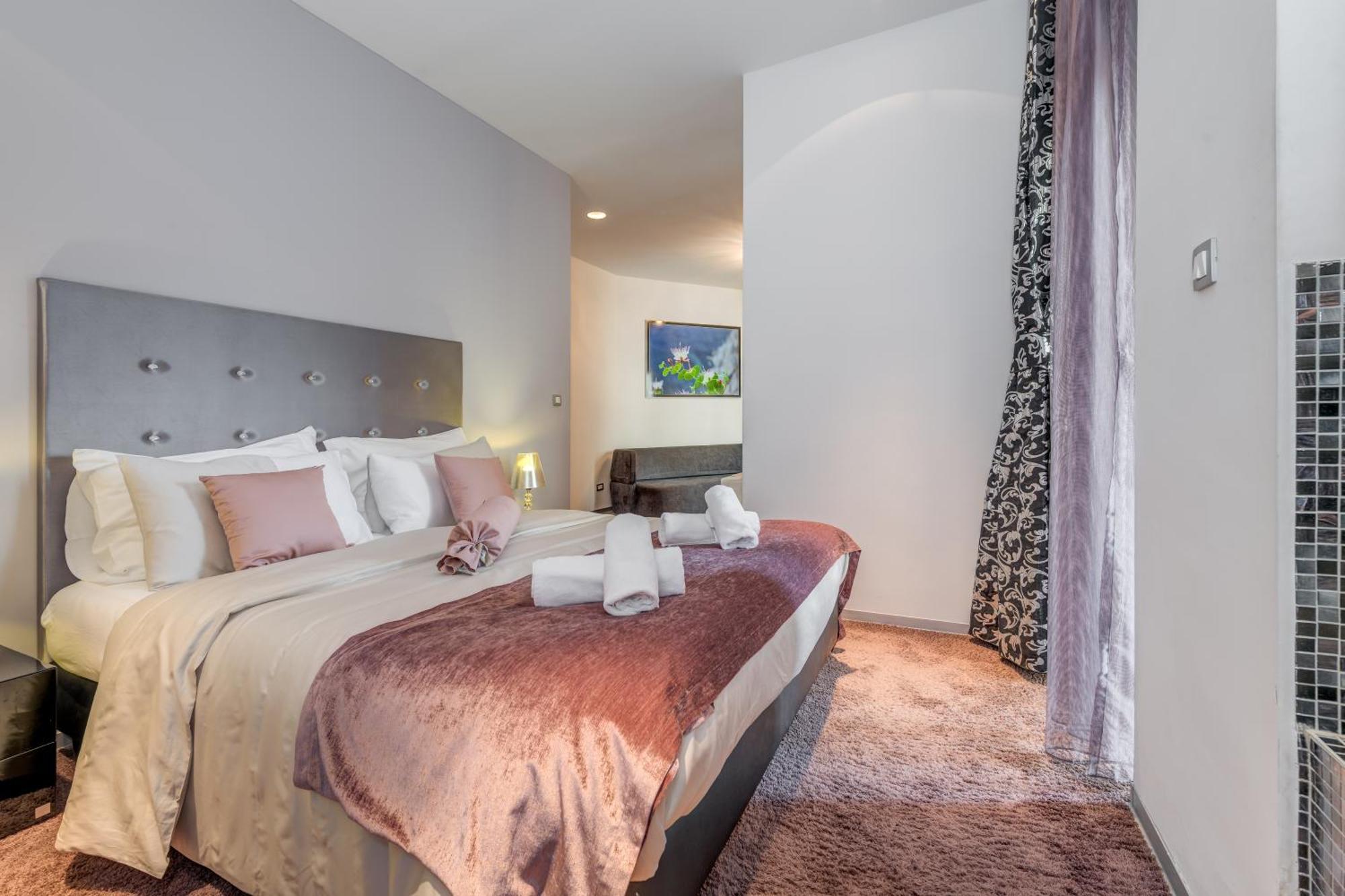 Starlight Luxury Rooms سبليت المظهر الخارجي الصورة