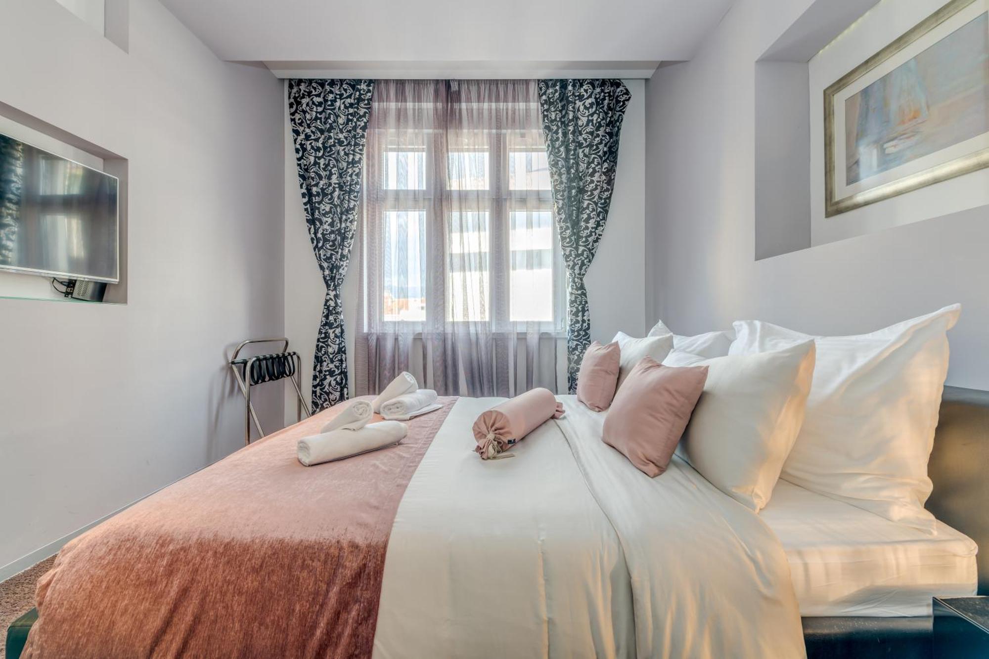 Starlight Luxury Rooms سبليت المظهر الخارجي الصورة